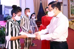 范平明出席4号富山监狱国家主席特赦令发布仪式