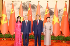 2024年8月，中共中央总书记、国家主席习近平夫妇与越共中央总书记、国家主席苏林夫妇合影（图片来源：越通社)
