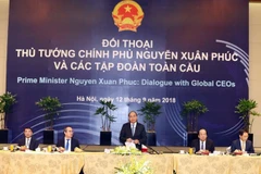 政府总理阮春福与全球各家集团领导进行对话