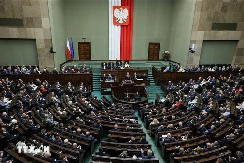 波兰议会的一次会议。图自越通社