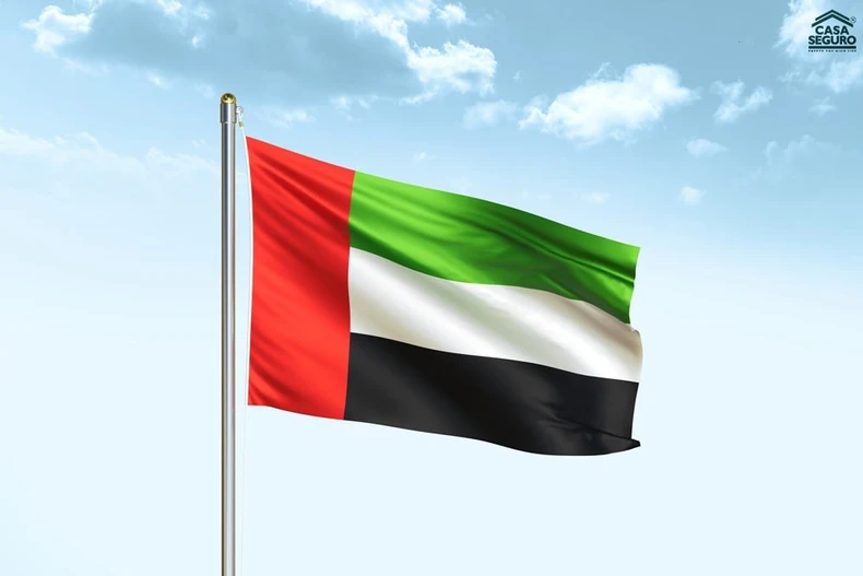 越南国家领导人就阿酋联国庆54周年向阿酋联领导人致贺电