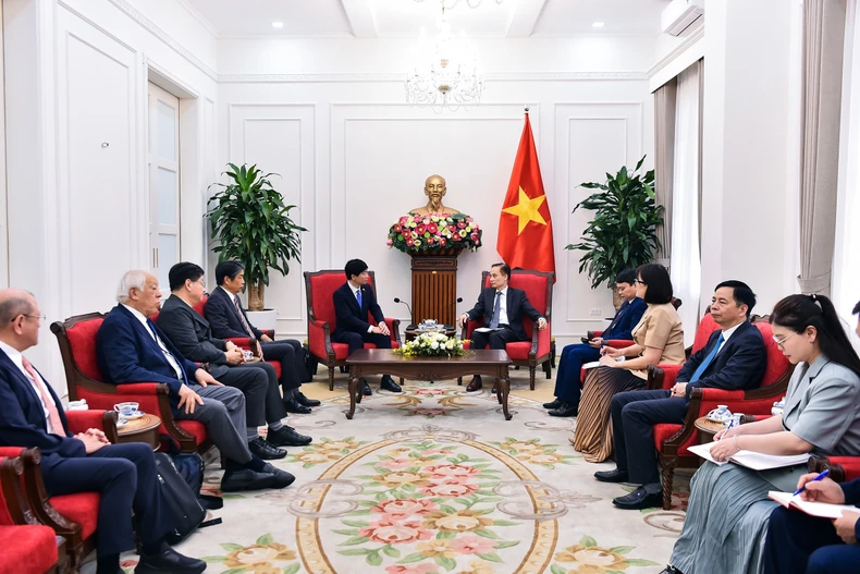 会见现场。图自外交部