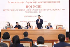 第10号选举单位与选民见面会现场。河内市人民委员会供图