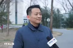中央民族大学教授、中国环球电视网（CGTN）评论员曲强接受越通社记者采访。图自越通社