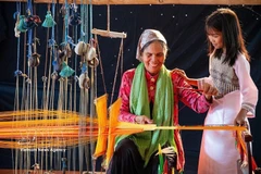 庆和省美业乡居民坚持传承传统手艺，并将占族土锦编织工艺打造成中部地区独具特色的文化象征。图自越通社