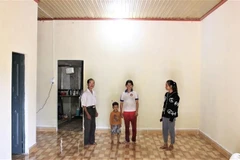 昆嵩省少数民族改善住房条件。图自越通社