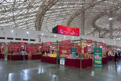 越南农产品——春色盎然”展区共设300多个展位。图自越通社