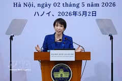 日本首相高市早苗在河内国家大学发表施政演讲