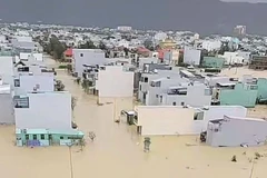 嘉莱省怀仁东坊遭洪水淹没。越通社发