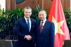 越共中央总书记、国家主席苏林会见美国战争部长皮特·海格塞斯。图自越通社