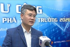 富布莱特公共政策与管理学院讲师杜天英俊博士。 图自越通社