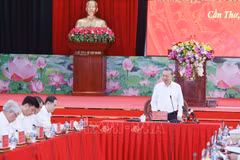 越共中央总书记苏林在会议上发言。图自越通社
