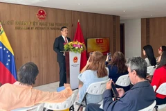 此次活动吸引了委内瑞拉主要新闻机构的众多编辑员和记者参与。图自越通社