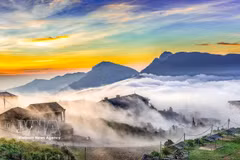 云中的母山。图：越通社发