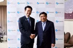 越南副总理阮志勇会见日本经济产业大臣武藤容治。图自越通社