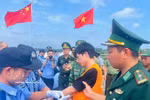 向中国职能部门移交33名违反越南法律的中国公民。图自越通社