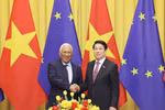 越南国家主席梁强与欧洲理事会主席安东尼奥·科斯塔。图自越通社