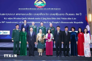 与会代表合影。图自越通社