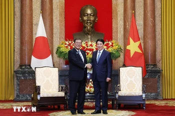 国家主席梁强会见日本首相石破茂。图自越通社