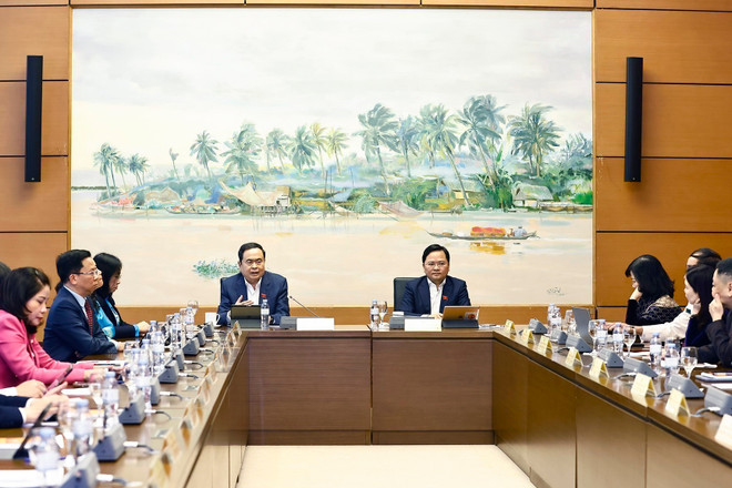 vna-potal-quoc-hoi-thao-luan-ve-luat-to-chuc-quoc-hoi-luat-ban-hanh-van-ban-quy-pham-phap-luat-sua-doi-7851952.jpg