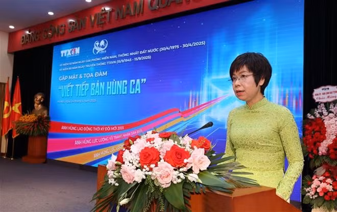 vna-potal-to-chuc-gap-mat-truyen-thong-ky-niem-50-nam-giai-phong-mien-nam-thong-nhat-dat-nuoc-7992913.jpg