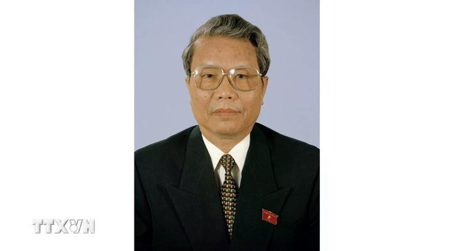 原越共中央政治局委员、原越南社会主义共和国主席陈德良逝世。图自越通社 ong-tran-duc-luong-3.jpg