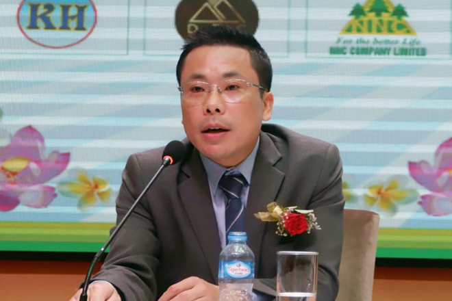 在老挝生活与工作33年的阮春河认为,合并行政单位的政策体现了党和国家的长远眼光。图自越通社 vna-potal-kieu-bao-tai-lao-tin-tuong-vao-nhung-doi-moi-chien-luoc-buoc-vao-ky-nguyen-vuon-minh-cua-dan-toc-8125244.jpg