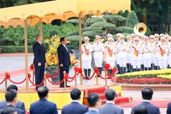 vna-potal-thu-tuong-pham-minh-chinh-chu-tri-le-don-thu-tuong-kyrgyzstan-adylbek-kasimalyev-tham-chinh-thuc-viet-nam-7888940.jpg