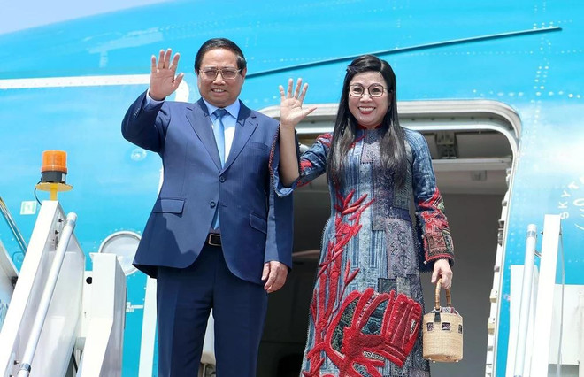 越南政府总理范明政及夫人将率领越南高级代表团于2025年6月5日至14日出席在法国举行的第三届联合国海洋大会,在法国开展双边活动,并对爱沙尼亚和瑞典进行正式访问。图自越通社 vnapotalthutuongketthucchuyenthamchinhthucmalaysiavathamduhoinghicapcaoaseanlanthu468059572-17488679313841587976557.jpg