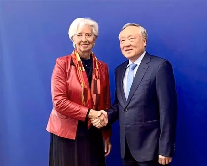 pho-thu-tuong-nguyen-hoa-binh-trong-cuoc-gap-chu-tich-ngan-hang-trung-uong-chau-au-ecb-christine-lagarde-tai-frankfurt-duc-anh-phat.jpg