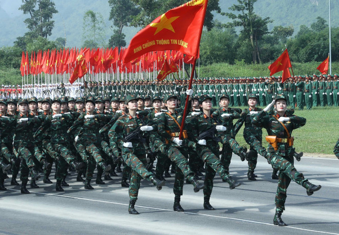 越南举行国庆80周年阅兵游行大彩排 vna-potal-tong-hop-luyen-dieu-binh-dieu-hanh-ky-niem-80-nam-quoc-khanh-29-8153924.jpg