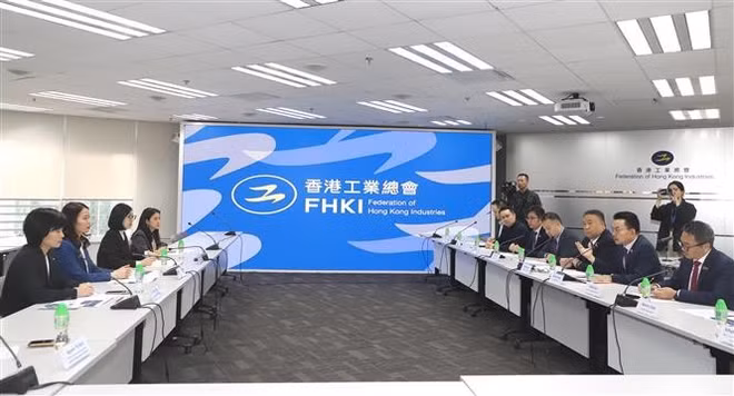 vna-potal-viet-nam-tham-du-hoi-nghi-dau-tu-toan-cau-cua-hsbc-tai-hong-kong-trung-quoc-7934697.jpg