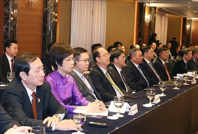 与会代表。图自越通社 dai-bieu-viet-nam.jpg