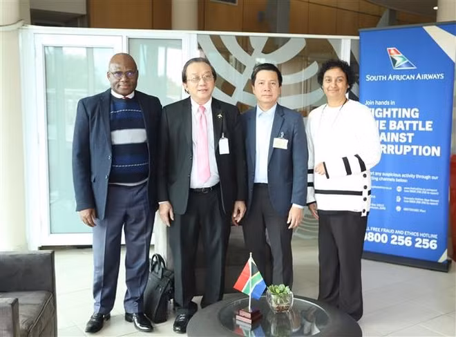 vna-potal-tiem-nang-hop-tac-logistics-hang-khong-giua-viet-nam-va-nam-phi-7938974.jpg