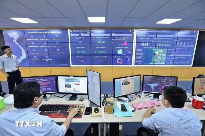 越南具备多重有利因素发展成为充满活力的经济体。图自越通社 chuyen-doi-so.jpg
