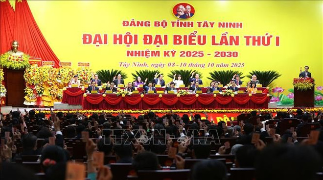 大会现场。图自越通社 dai-hoi2-091025.jpg