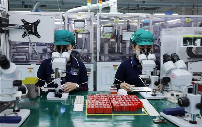 日本住友株式会社在广义省靖丰工业区的电子元件生产厂。图自越通社 7.jpg