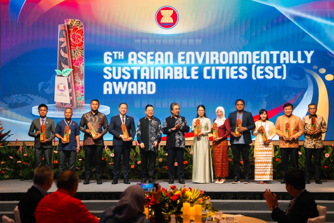 华闾市成为第六届ESC奖的10个优秀获奖城市之一。图自越通社 vna-potal-asean-vinh-danh-2-thanh-pho-viet-nam-ve-moi-truong-ben-vung-8255648.jpg