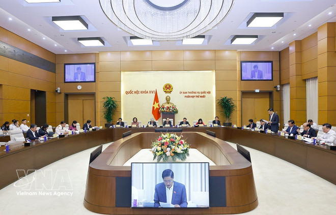 vnanet-potal-chu-tich-quoc-hoi-tran-thanh-man-chu-tri-phien-hop-thu-nhat-cua-uy-ban-thuong-vu-quoc-hoi-8684724.jpg
