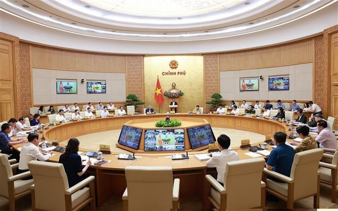 vna-potal-thu-tuong-chu-tri-phien-hop-chinh-phu-thuong-ky-thang-6-va-hoi-nghi-truc-tuyen-chinh-phu-voi-cac-dia-phuong-8129254.jpg