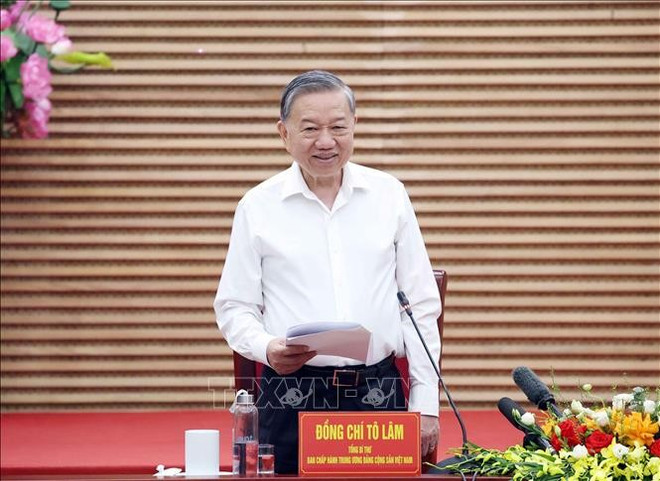 苏林总书记发表讲话。图自越通社 tbt-1-copy.jpg