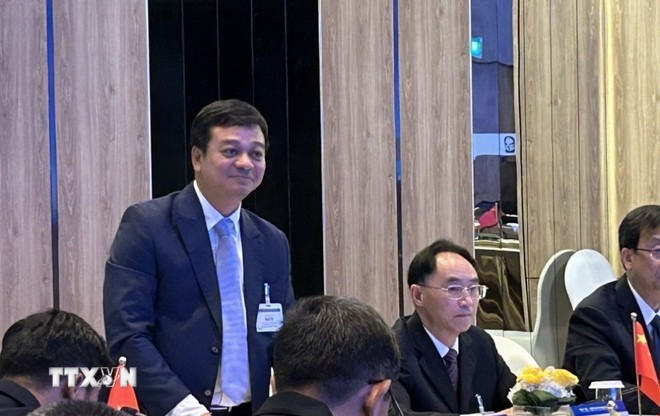 khai-khoang-truung-quoc-asean-1.jpg