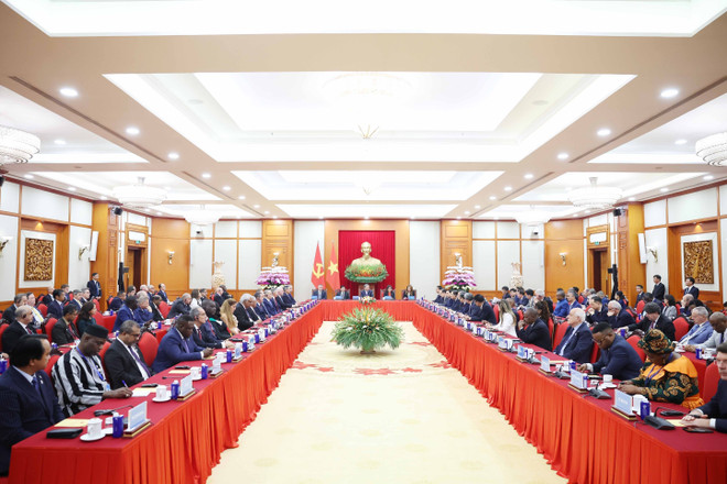 会见现场。图自越通社 vna-potal-tong-bi-thu-to-lam-tiep-truong-doan-cac-nuoc-tham-du-le-mo-ky-cong-uoc-ha-noi-8363245.jpg