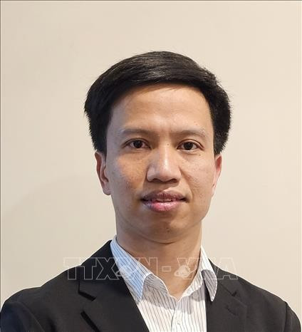 澳大利亚科廷大学电气、计算机与数学科学学院副教授、IEEE西澳分会主席范德山博士。图自越通社 pham-duc-son.jpg