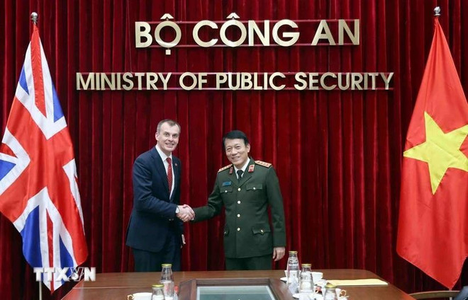 bo-truong-cong-an.jpg