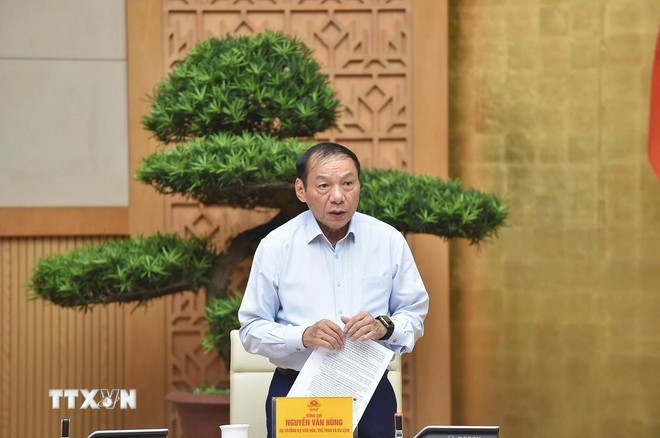 越南文化体育与旅游部长、国家旅游指导委员会副主任阮文雄。图自越通社 nganh-du-lich-2.jpg