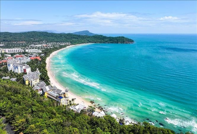 富国的美丽海滩。图自越通社 kien-giang-23325.jpg