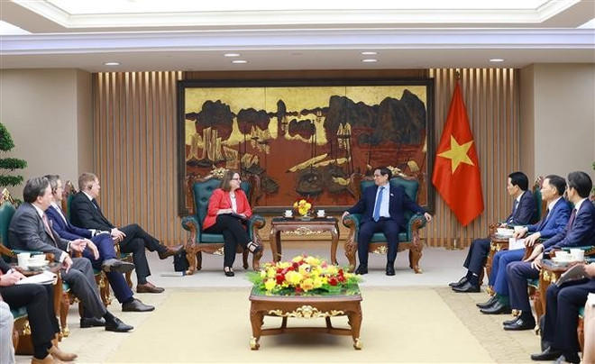 会见场景。图自越通社 vna-potal-thu-tuong-tiep-chu-tich-uy-ban-danh-gia-kinh-te-va-an-ninh-hoa-ky-trung-quoc-8018504.jpg