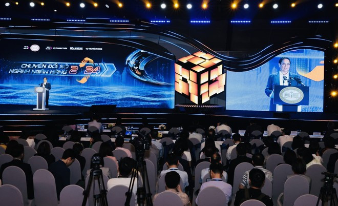 2024年银行业数字化转型论坛。图自越通社 dien-dan.jpg