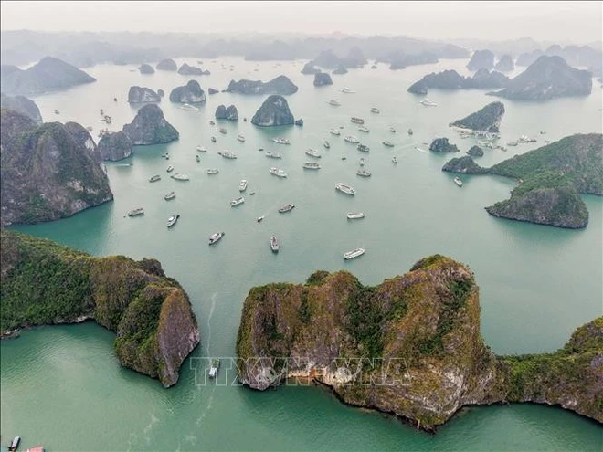 下龙湾。图自越通社 下龙湾。图自越通社